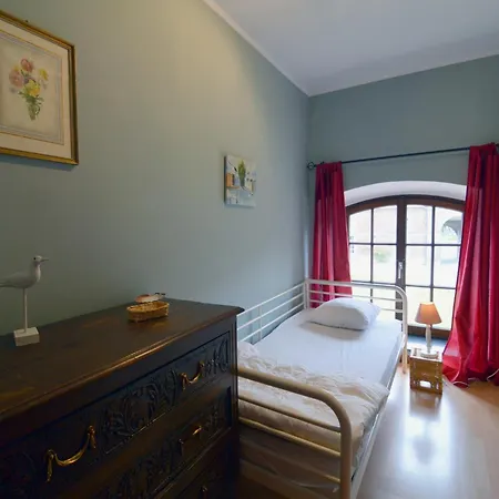 Holiday Home For 10 People Set In Castle Grounds Barvaux-Condroz