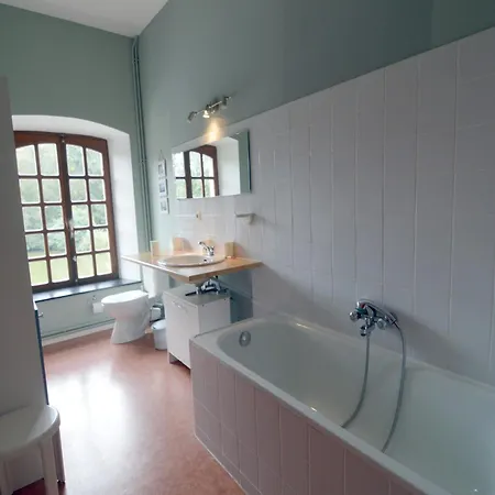 Holiday Home For 10 People Set In Castle Grounds Holiday home *