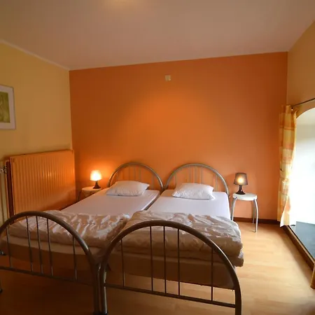 Holiday Home For 10 People Set In Castle Grounds Holiday home