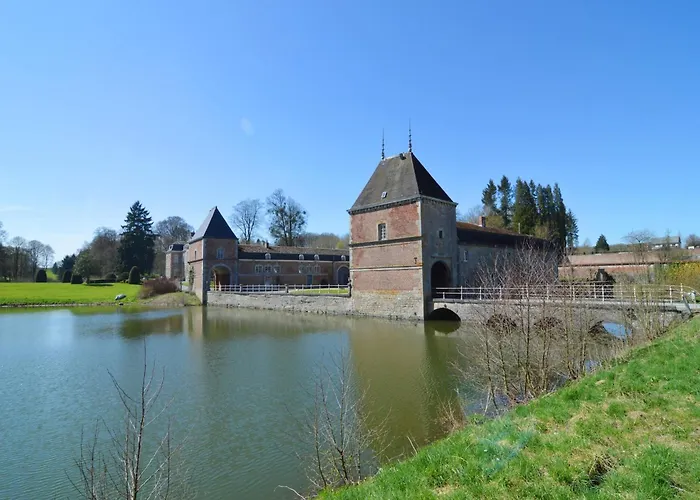 Elegant Castle Stay, Havelange